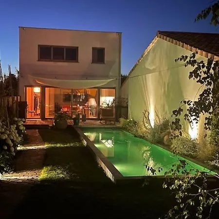 Maison D'architecte Avec Couloir De Nage - Bouscat