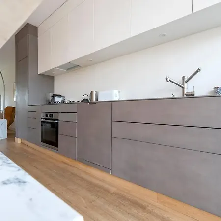 Maison D'architecte Avec Couloir De Nage - Bouscat